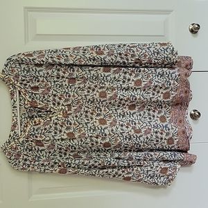 Lucky Brand top. Lose fitting.